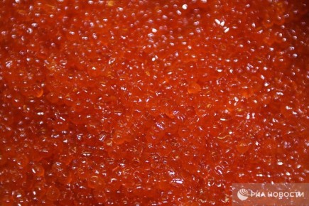 Россиянам хватит красной икры на Новый год