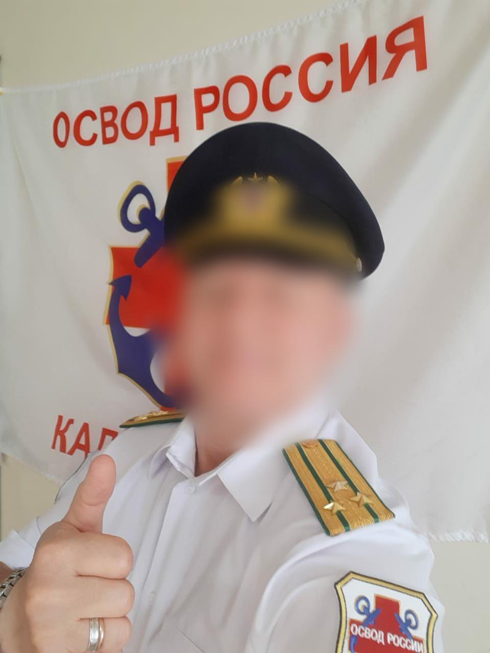 В Гурьевске задержали ряженого казака в форме генерал-майора, втиравшегося в доверие к чиновникам В Гурьевске задержали ряженого казака в форме генерал-майора, втиравшегося в доверие к чиновникам