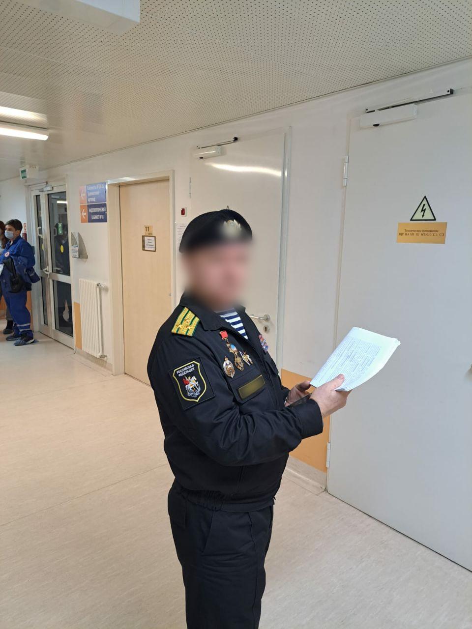 В Гурьевске задержали ряженого казака в форме генерал-майора, втиравшегося в доверие к чиновникам В Гурьевске задержали ряженого казака в форме генерал-майора, втиравшегося в доверие к чиновникам