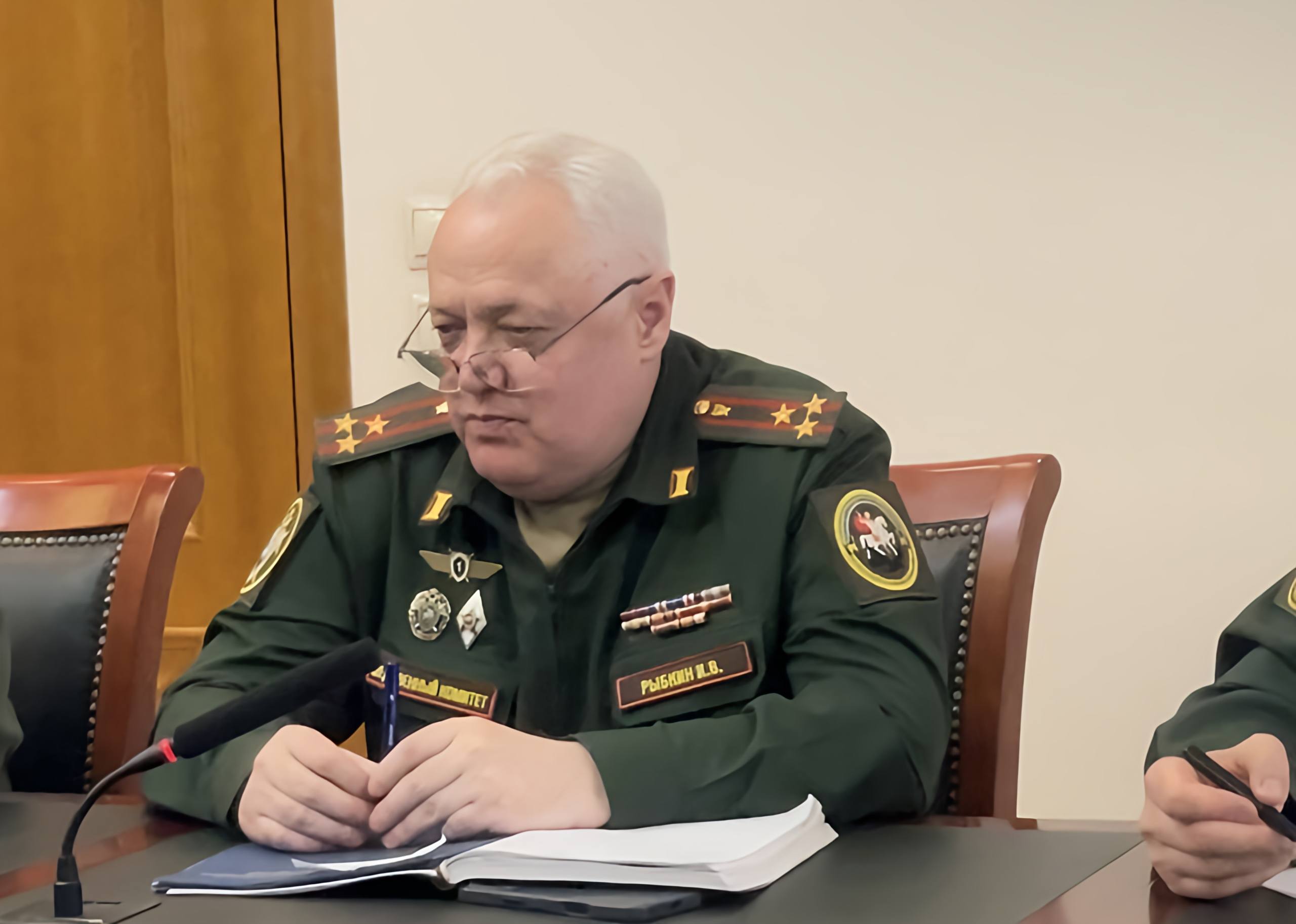 Заместитель Председателя СК России – руководитель ГВСУ поздравил офицеров с присвоением воинских званий высших офицеров Заместитель Председателя СК России – руководитель ГВСУ поздравил офицеров с присвоением воинских званий высших офицеров