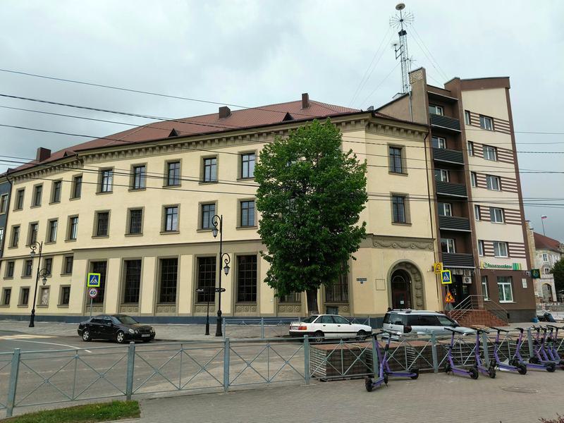 В Советске матёрая женщина обнулила бюджет молодой