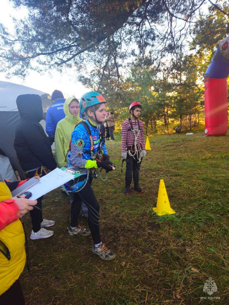 В Главном управлении МЧС России по Калининградской области наградили победителей туристического слёта «Школа безопасности» В Главном управлении МЧС России по Калининградской области наградили победителей туристического слёта «Школа безопасности»