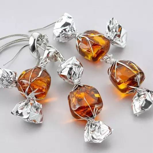 В Калининградской области создали конфеты, которые нельзя есть, но можно носить на ушах