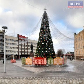 Продолжаем транслировать новогоднее настроение востока области!