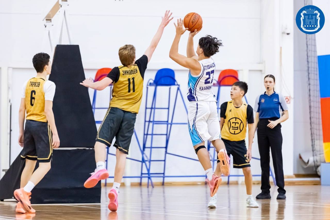 В регионе проходит новогодний баскетбольный фестиваль «Энергия в игре» В регионе проходит новогодний баскетбольный фестиваль «Энергия в игре»