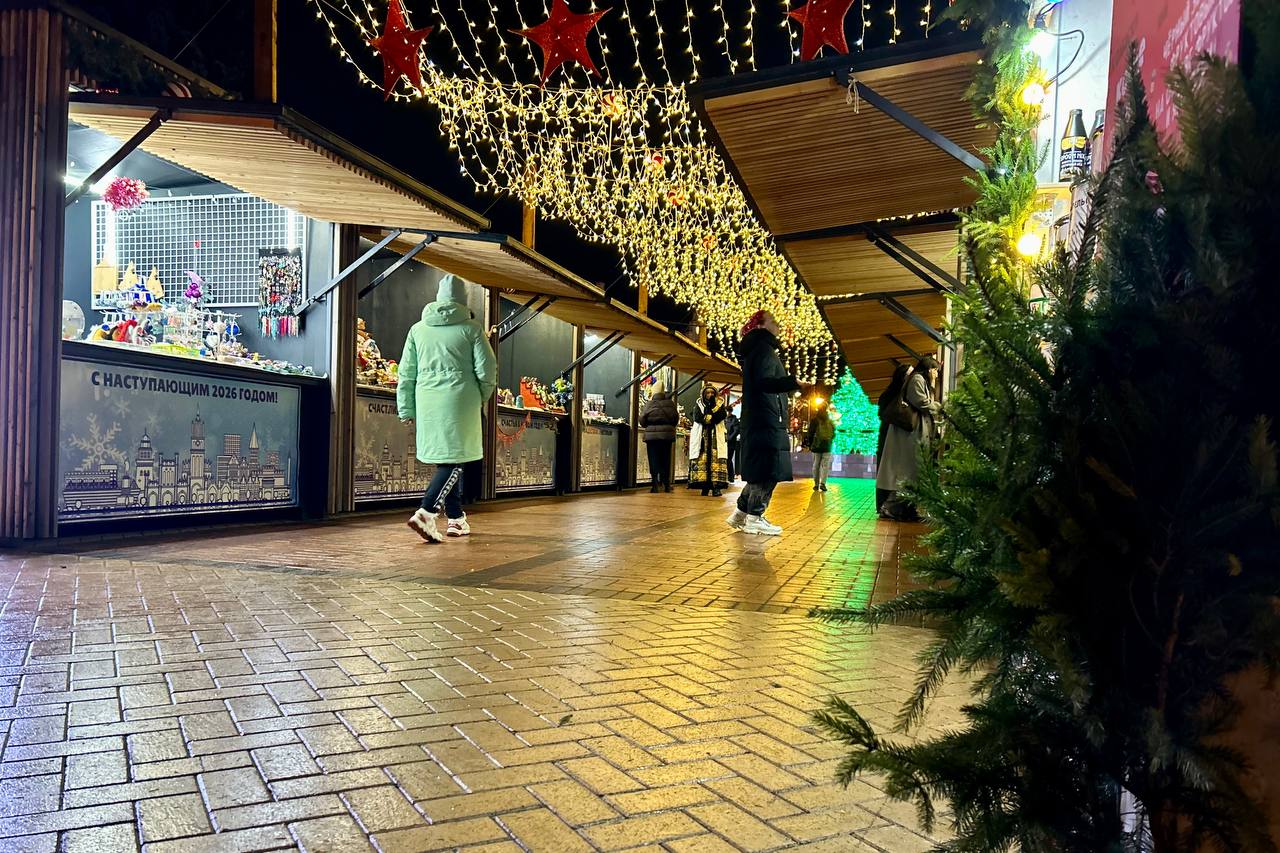 В центре Калининграда открыли новогоднюю ярмарку местных ремесленников В центре Калининграда открыли новогоднюю ярмарку местных ремесленников