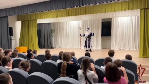 В Калининграде военнослужащие специального моторизованного полка Северо-Западного округа Росгвардии дали старт традиционной новогодней ведомственной акции «Дед Мороз специального назначения»