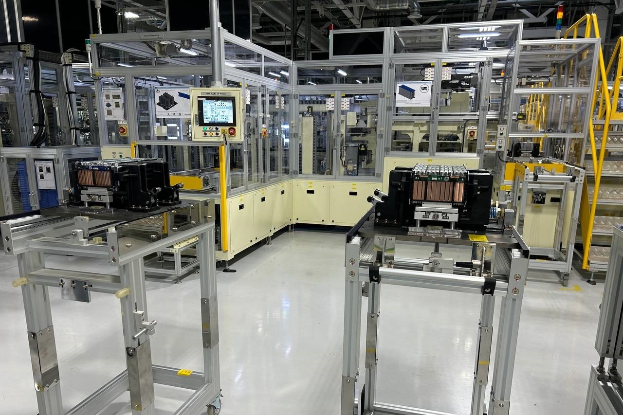 «С конвейера сошла первая батарея»: в Калининградской области открыли гигафабрику литийионных накопителей «С конвейера сошла первая батарея»: в Калининградской области открыли гигафабрику литийионных накопителей