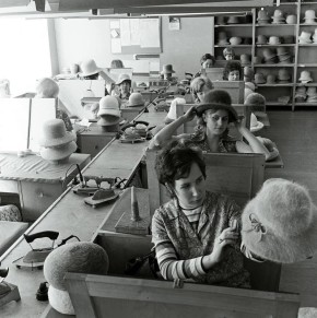 Процесс изготовления головных уборов на швейной фабрике Lembitu