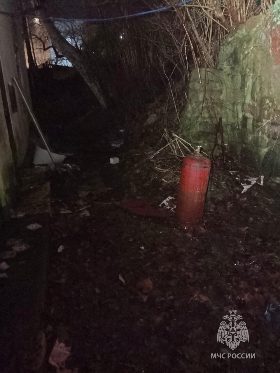 Сотрудники МЧС России ликвидировали возгорание в Светлогорске Сотрудники МЧС России ликвидировали возгорание в Светлогорске