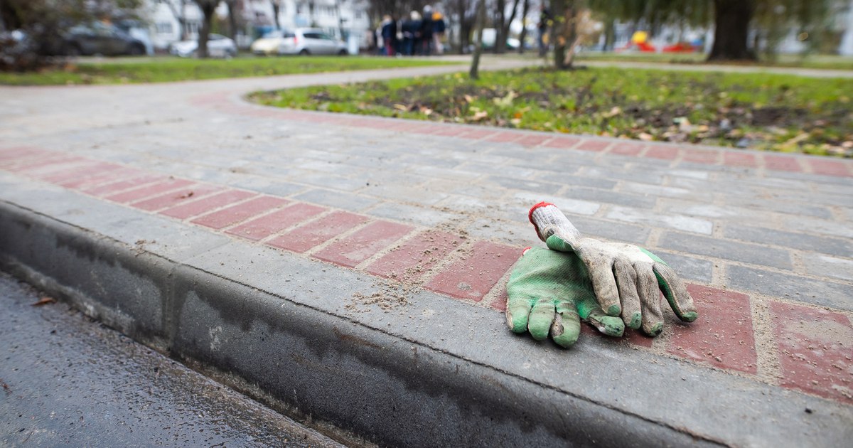 Власти Калининграда готовы выделить 300 миллионов на ремонт дворов и обустройство контейнерных площадок