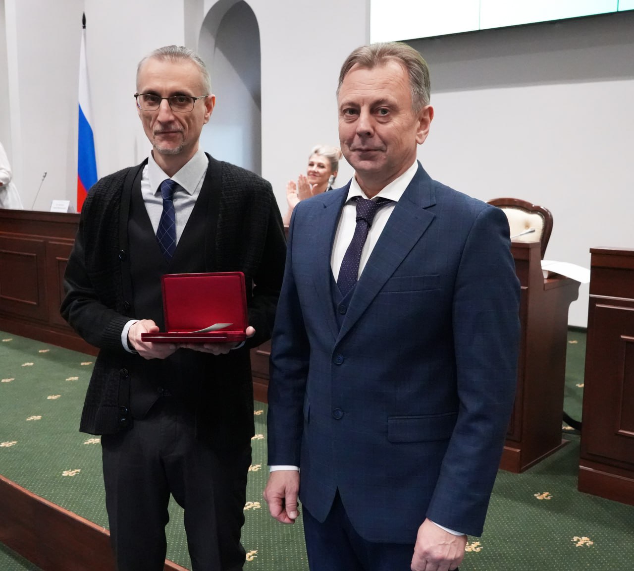 Член ЦИК России Игорь Борисов вручил в Калининграде награды Центральной избирательной комиссии Российской Федерации организаторам выборов Член ЦИК России Игорь Борисов вручил в Калининграде награды Центральной избирательной комиссии Российской Федерации организаторам выборов