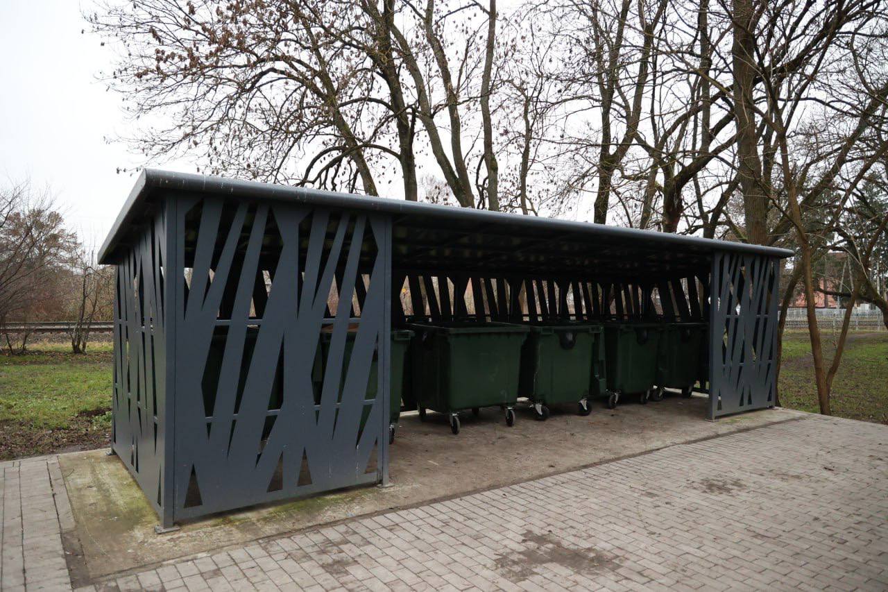 Елена Дятлова: Запускаем отдельную подпрограмму в рамках “Комфортного города” для того, чтобы софинансировать людям до 80 % затрат на обустройство контейнерных площадок, подходов к ним и ливнёвок, которые находятся на... Елена Дятлова: Запускаем отдельную подпрограмму в рамках “Комфортного города” для того, чтобы софинансировать людям до 80 % затрат на обустройство контейнерных площадок, подходов к ним и ливнёвок, которые находятся на...