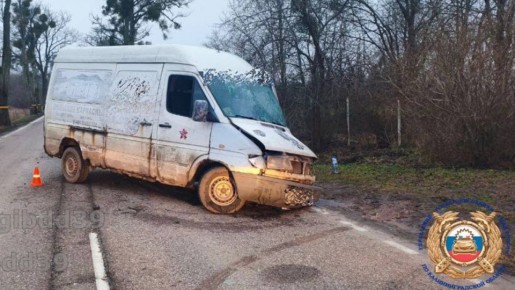 В Гвардейском районе водитель выехал на встречную полосу