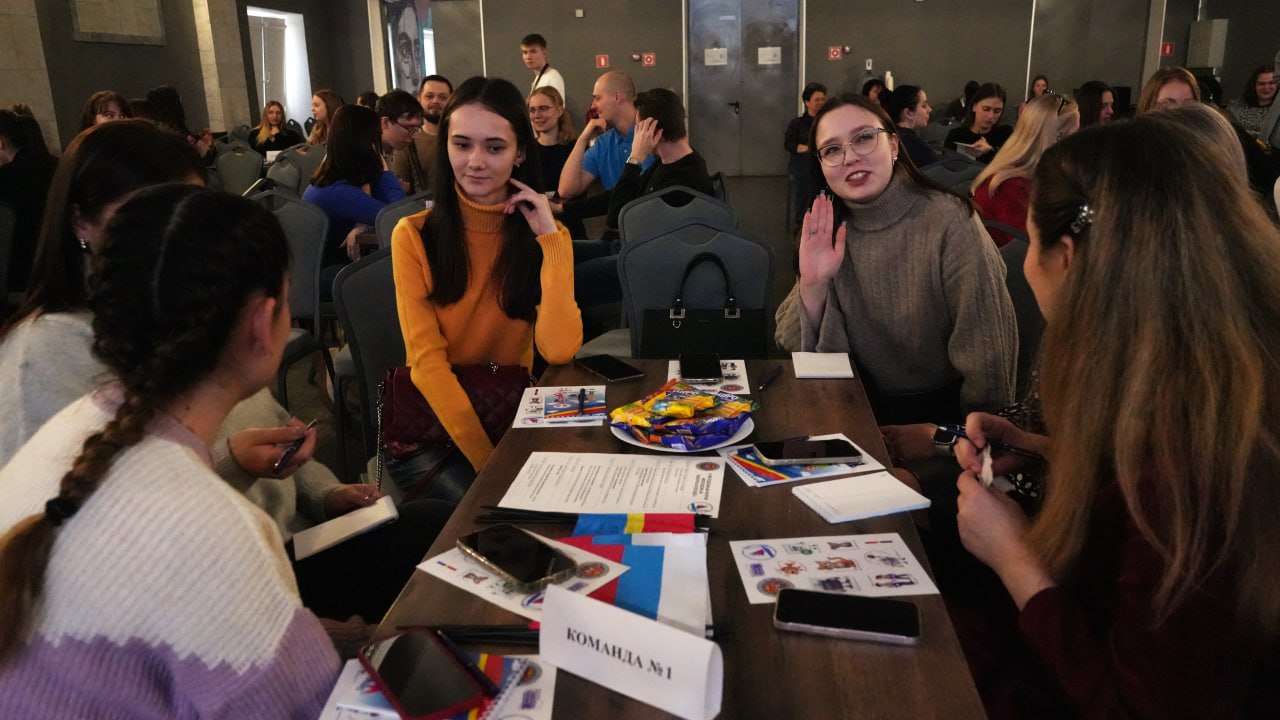 В Калининграде прошел Молодежный форум «Молодежь39-Выборы-Будущее» – самый масштабный проект Облизбиркома совместно с Молодежной избирательной комиссией Калининградской области В Калининграде прошел Молодежный форум «Молодежь39-Выборы-Будущее» – самый масштабный проект Облизбиркома совместно с Молодежной избирательной комиссией Калининградской области