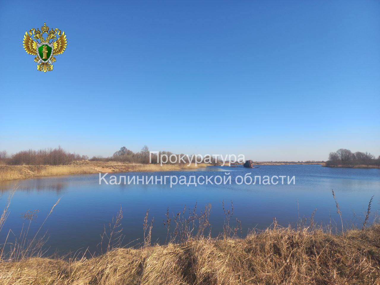 По иску природоохранной прокуратуры в государственную собственность возвращен земельный участок, расположенный в границах береговой полосы