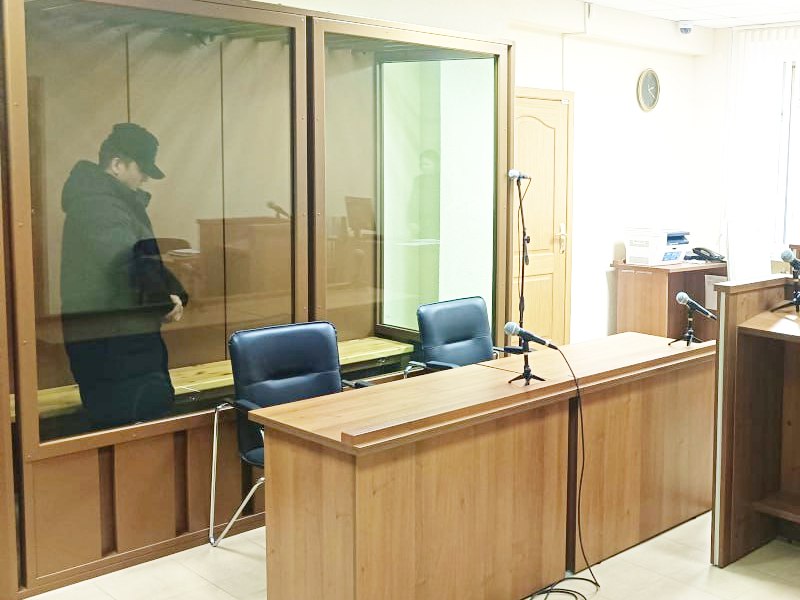 Кореец-переводчик украл у жителя КНДР 40 тыс