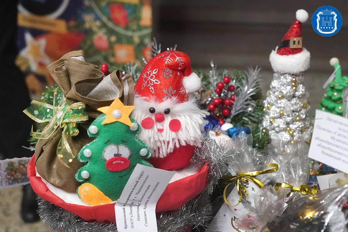 Губернатор Алексей Беспрозванных и правительство региона приняли участие в благотворительном марафоне «Свет Рождественской звезды» Губернатор Алексей Беспрозванных и правительство региона приняли участие в благотворительном марафоне «Свет Рождественской звезды»