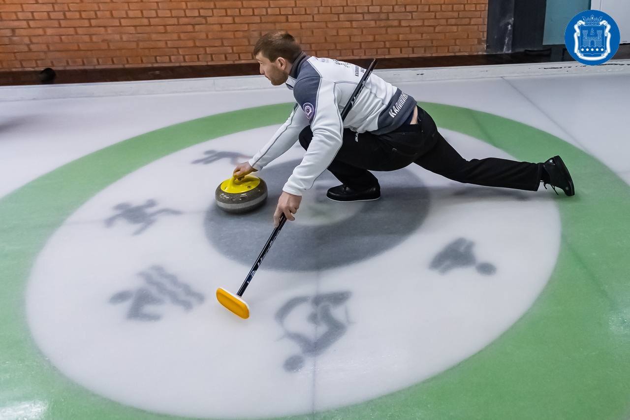 В Калининграде проходит чемпионат области по кёрлингу В Калининграде проходит чемпионат области по кёрлингу