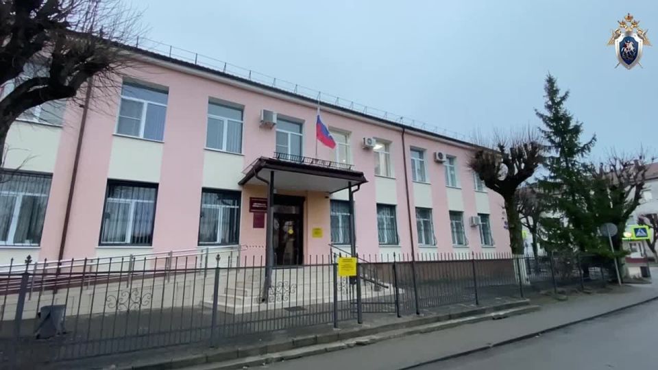 Только что Светловским городским судом удовлетворено ходатайство следователя Светлогорского межрайонного следственного отдела СК России по калининградской области об избрании 34-летнему обвиняемому меры пресечения в виде...