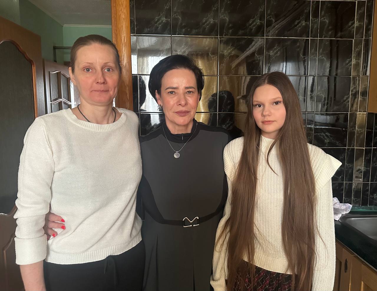 Елена Дятлова: В преддверии Нового года заехала в гости к Майе и ее маме, Раисе Владимировне