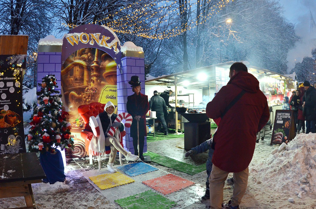 Новогодняя ярмарка у Кафедрального собора 2025/26 Новогодняя ярмарка у Кафедрального собора 2025/26