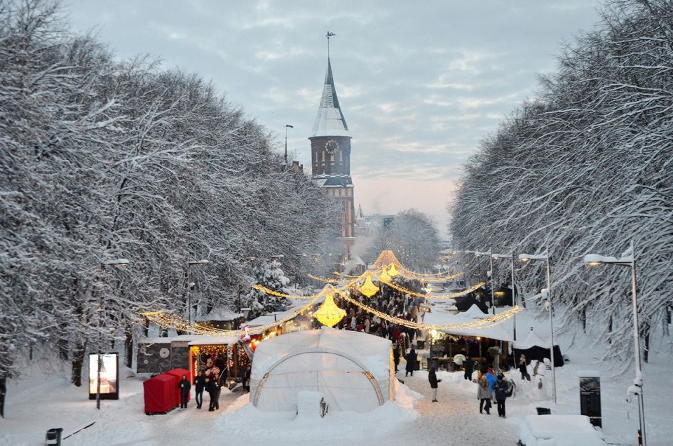 Новогодняя ярмарка у Кафедрального собора 2025/26