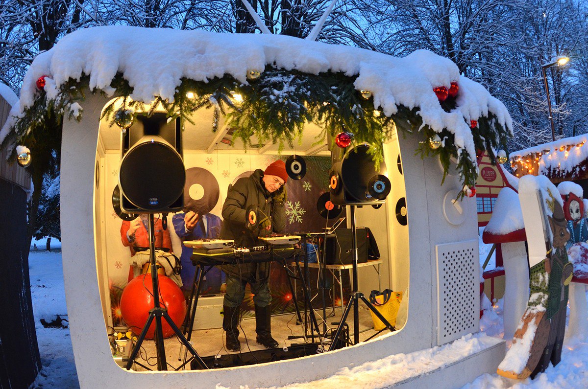 Новогодняя ярмарка у Кафедрального собора 2025/26 Новогодняя ярмарка у Кафедрального собора 2025/26