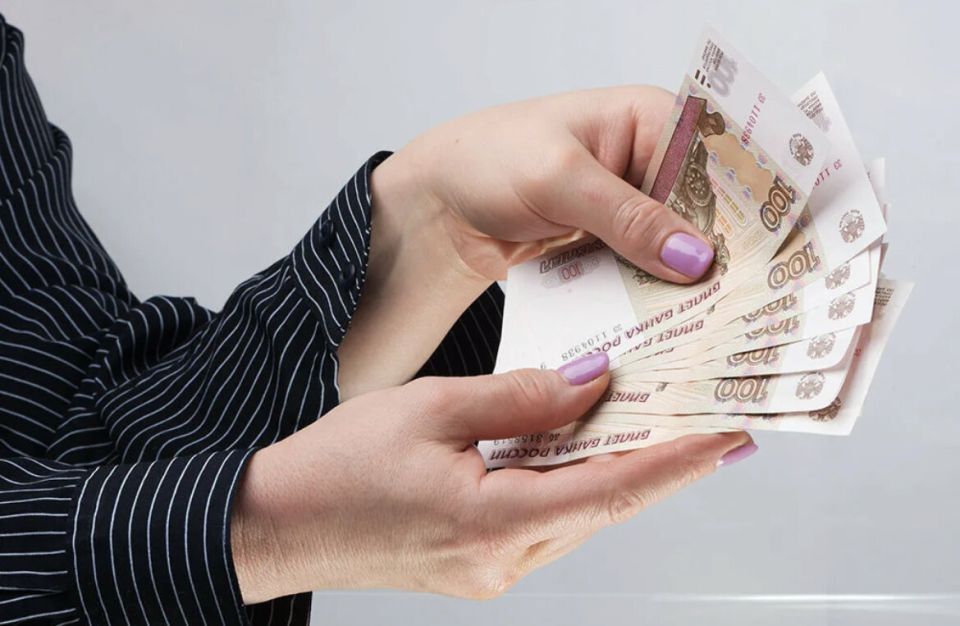 Работодатель заплатил 300 000 рублей за недоказанный прогул: как это произошло?