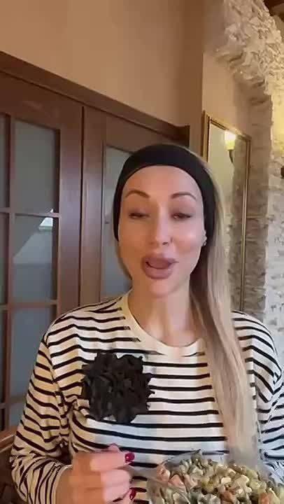 Ведущая «Сегодня утром» Анастасия Король рассказала, как проходит её второй день Нового года