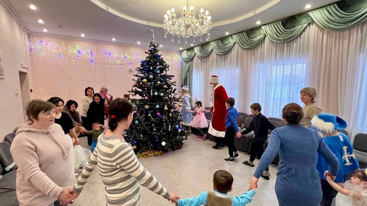 Юные жители Гусевского района получили подарки от Полицейского Деда Мороза Юные жители Гусевского района получили подарки от Полицейского Деда Мороза