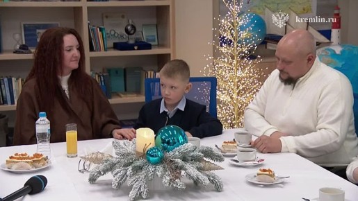 Владимир Путин исполнил мечту семилетнего Игоря Степаненко побывать в Музее Мирового океана в Калининграде