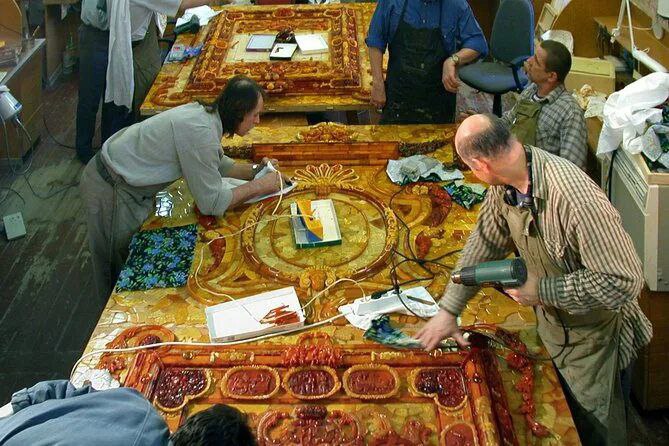 Янтарная комната: последнее местонахождение — Кёнигсберг, 1945 Янтарная комната: последнее местонахождение — Кёнигсберг, 1945