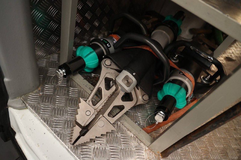 Поисково-спасательная служба Калининграда получила новую машину для разбора завалов Поисково-спасательная служба Калининграда получила новую машину для разбора завалов