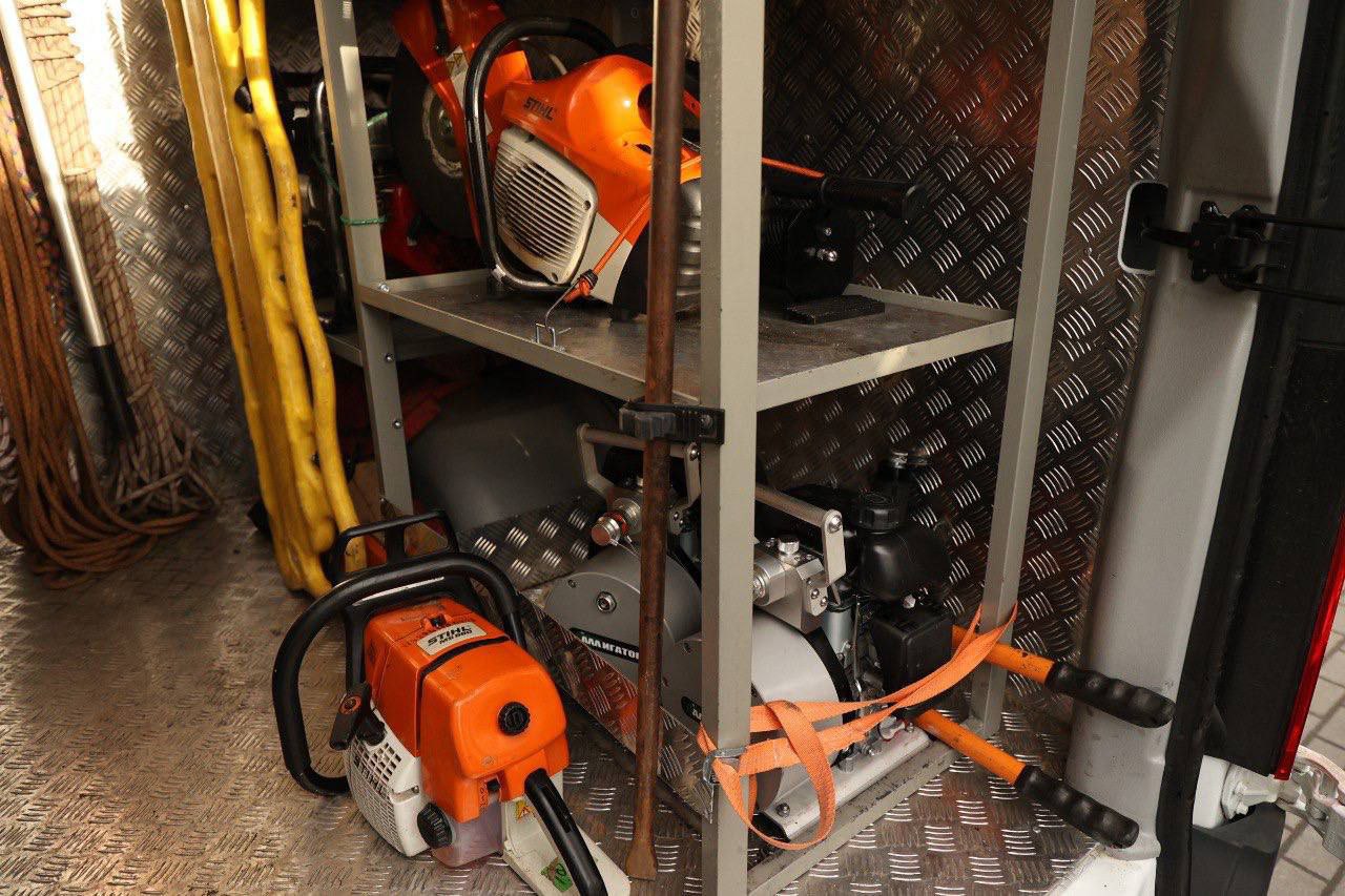 Поисково-спасательная служба Калининграда получила новую машину для разбора завалов Поисково-спасательная служба Калининграда получила новую машину для разбора завалов