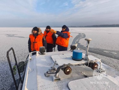 Толщина льда в озёрах Калининграда достигла 8-14 сантиметров