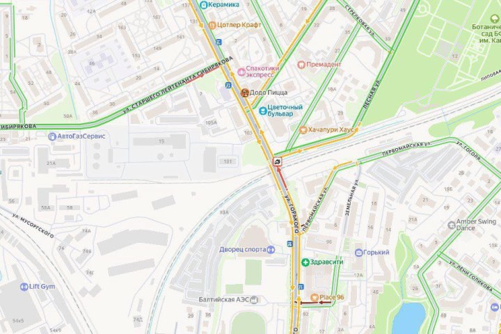 В Калининграде 7 автобусов изменили маршрут из-за аварии