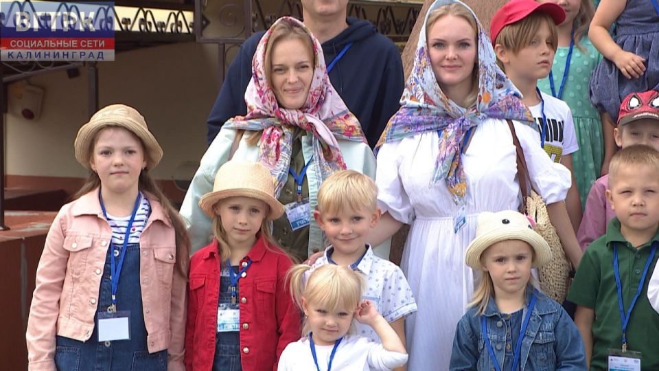 ������� ������ ���������� ������ � ��������� ��� 400 ����� ������, ����������� ���� � ����� �����