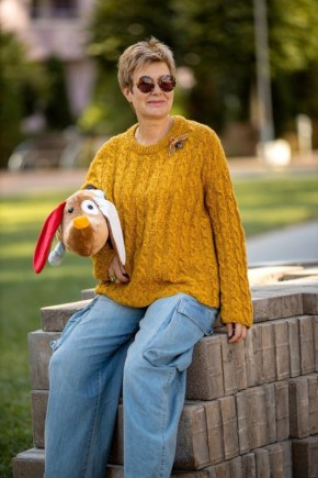 Тренды вязаных кофточек для женщин 50+