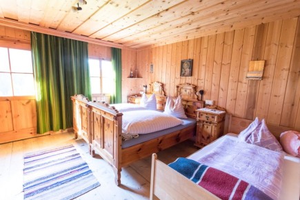 Как сделать интерьер деревянного дома стильным и необычным