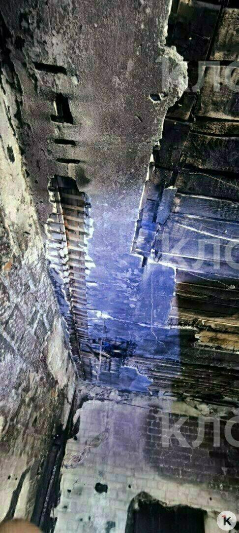 Пламя поднималось к окну: как мама из Калининграда спасла трёх дочек, выбросив их со второго этажа в руки соседей Пламя поднималось к окну: как мама из Калининграда спасла трёх дочек, выбросив их со второго этажа в руки соседей