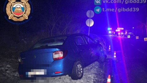 В Калининграде водитель в состоянии алкогольного опьянения совершил ДТП, выехав на встречную полосу