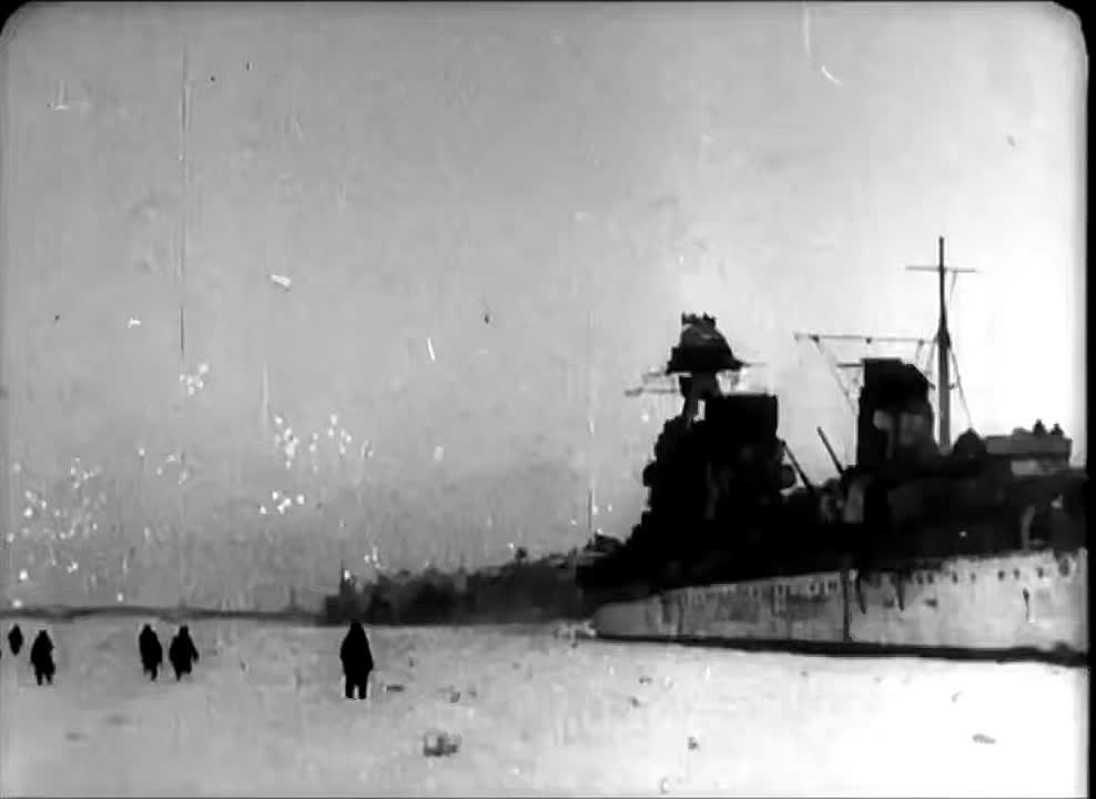 27 января 1944 года в 20:00 вечернее небо над Ленинградом впервые за долгое время озарили не зенитные прожекторы, а яркие огни праздничного салюта