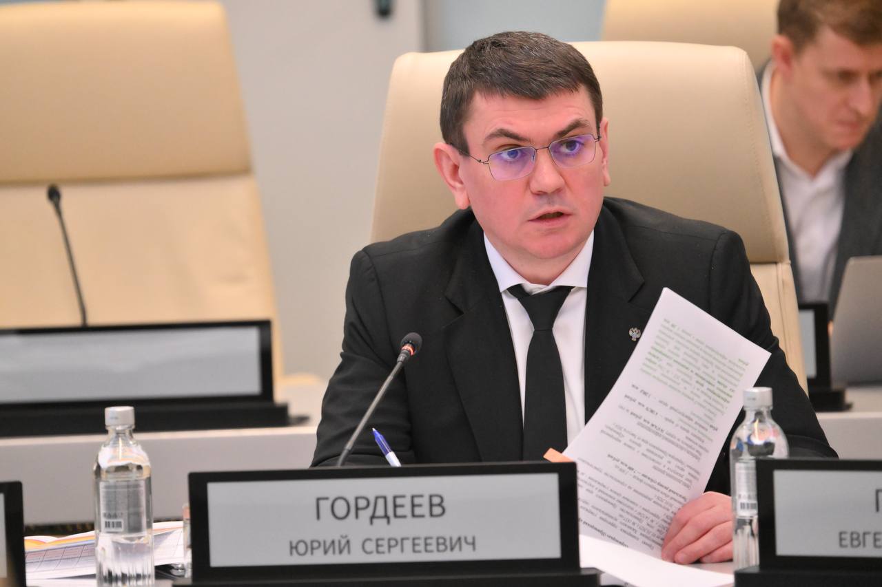 Дмитрий Чернышенко провел совещание по реализации проекта «Пять морей и озеро Байкал» Дмитрий Чернышенко провел совещание по реализации проекта «Пять морей и озеро Байкал»