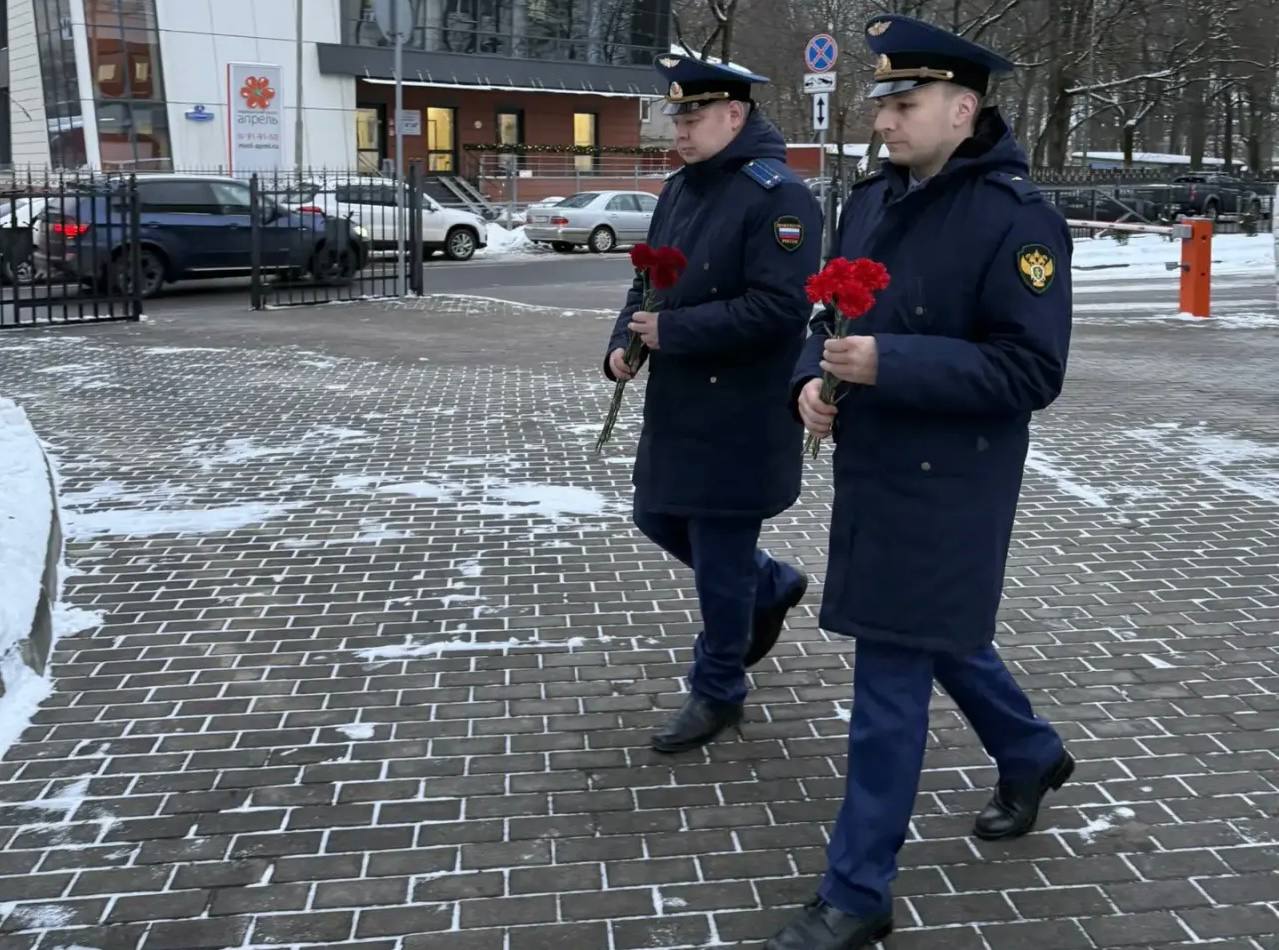 Молодые специалисты органов прокуратуры Калининградской области приняли Присягу прокурора Молодые специалисты органов прокуратуры Калининградской области приняли Присягу прокурора