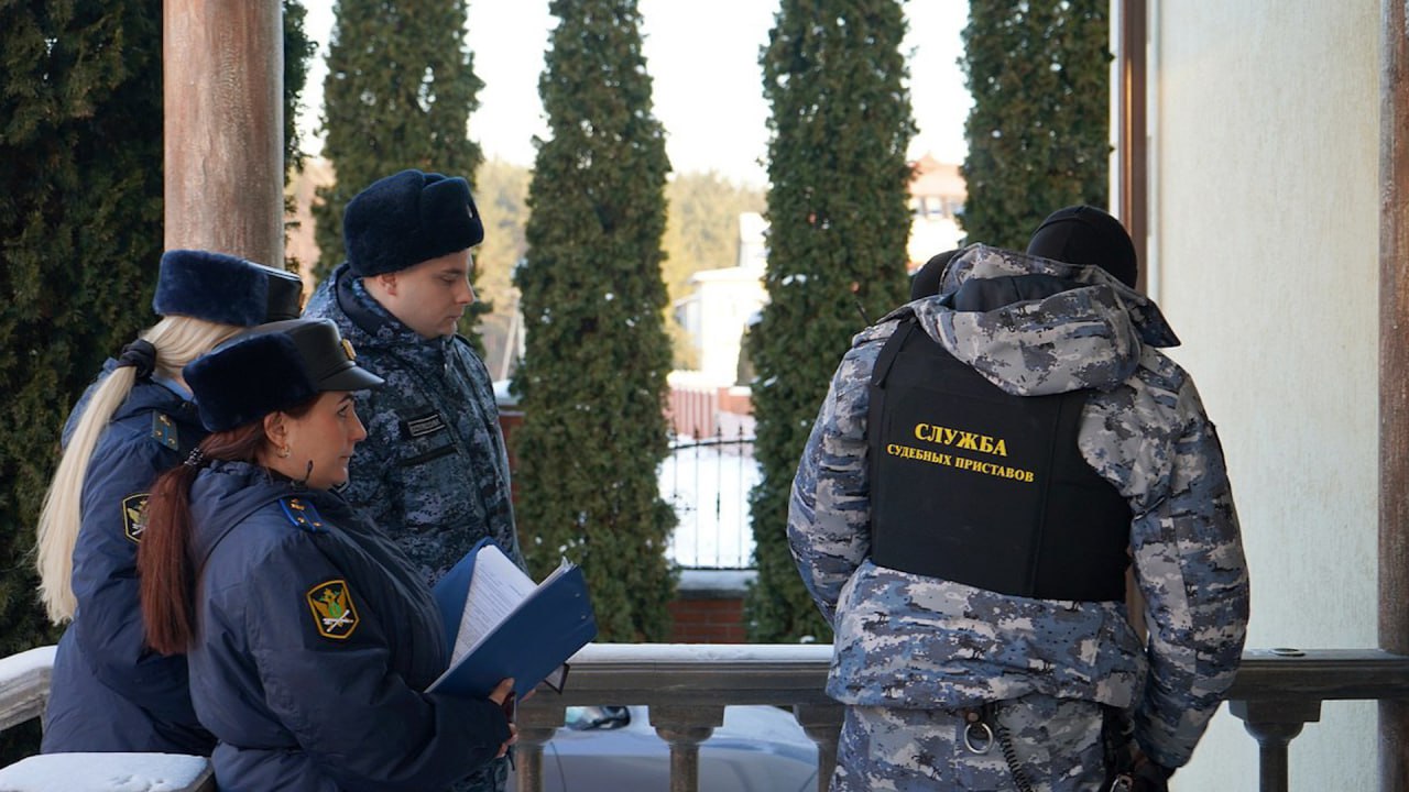 В Калининграде мужчина, накопивший двухмиллионные долги по налогам и арендной плате, временно лишился автомобиля В Калининграде мужчина, накопивший двухмиллионные долги по налогам и арендной плате, временно лишился автомобиля