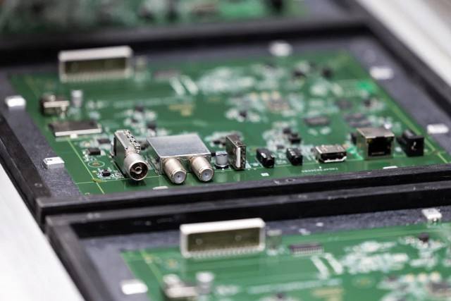 Китайские инвесторы задумались о размещении производства электроники и одежды в Калининградской области