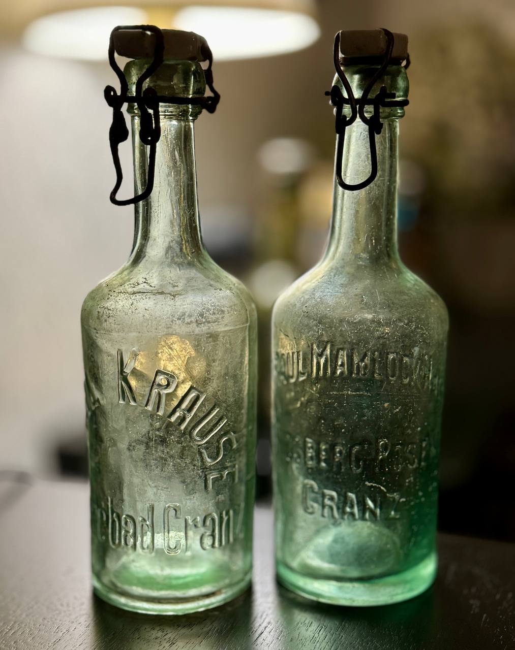 Под Зеленоградском в кирхе Рудау нашли бутылку минералки конца XIX — начала XX века Под Зеленоградском в кирхе Рудау нашли бутылку минералки конца XIX — начала XX века