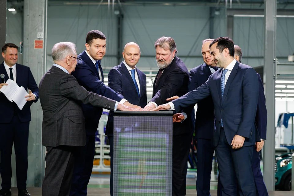 Беспрозванных и Алиханов запустили в Калининграде сразу семь заводов «Автотора» Беспрозванных и Алиханов запустили в Калининграде сразу семь заводов «Автотора»