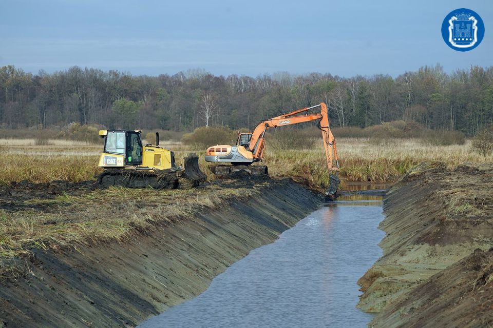 � ������������ ��������� ���������� ������� ����� �������� ����